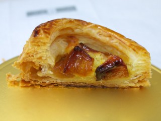 アップルパイ切ってみた