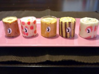 ロールケーキ横から