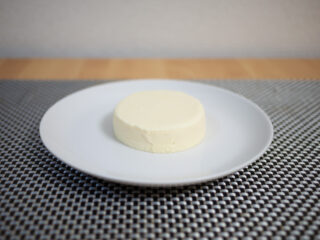 THE Puddingをカット