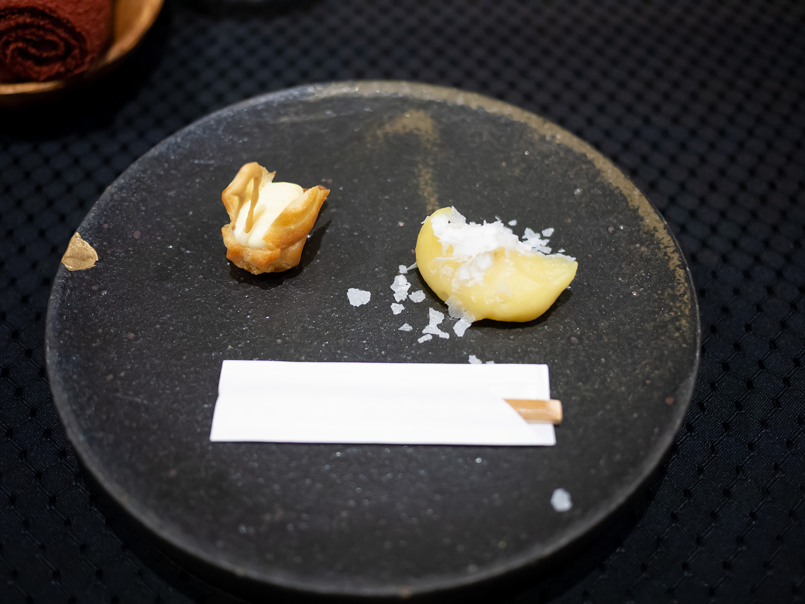 未完：美山卵のシュークリーム、京都産のさつまいもと吉野葛を使ったスイートポテト