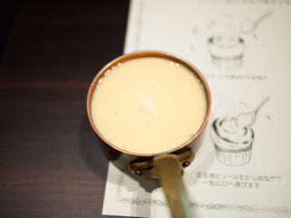 バニラと生クリームのソース