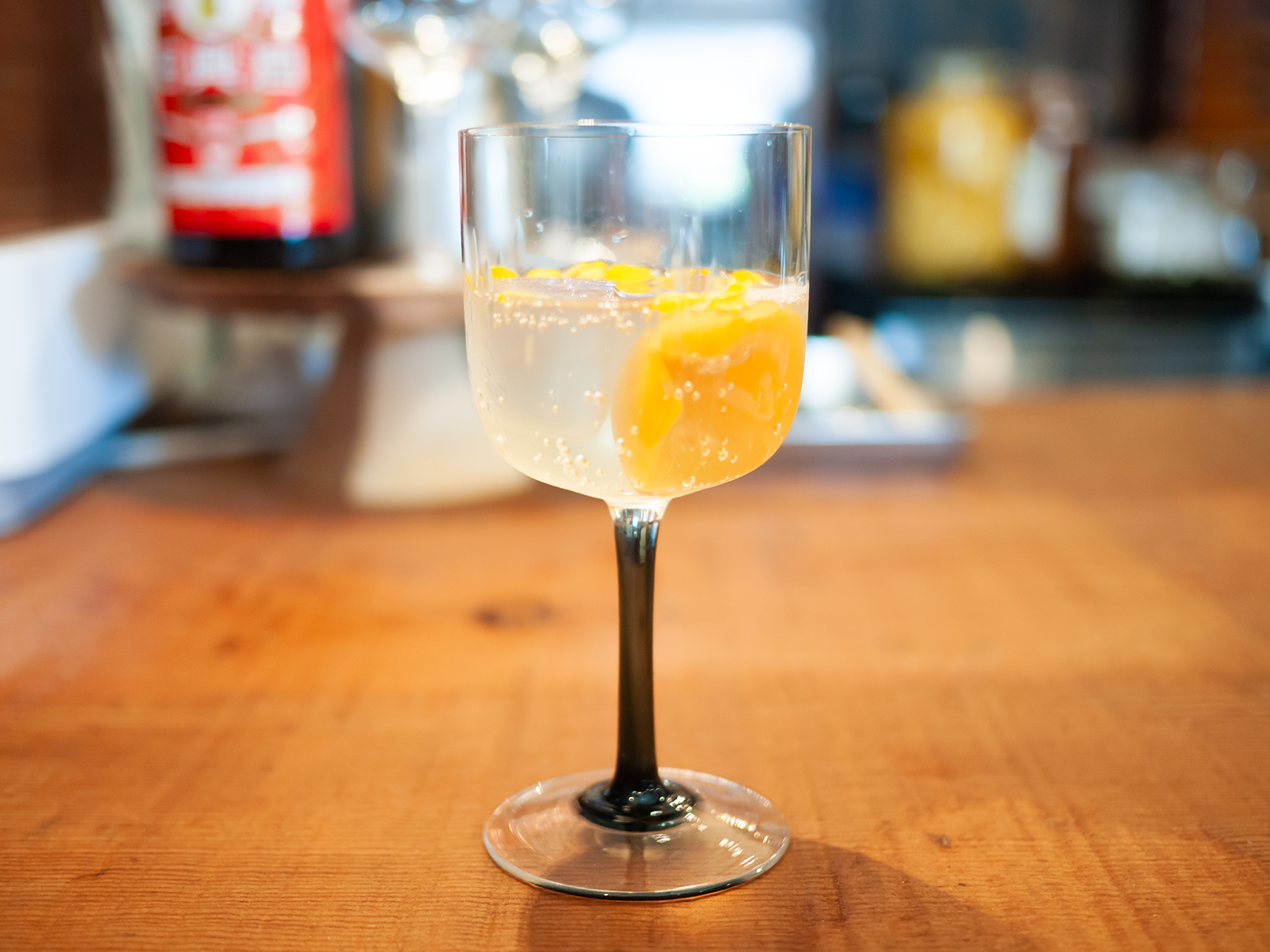 菊酒シロップと枇杷のコンポート