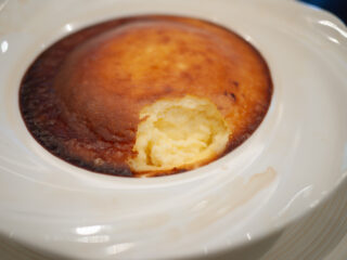 Tarta de queso flambear／バスクチーズケーキ フランベ3